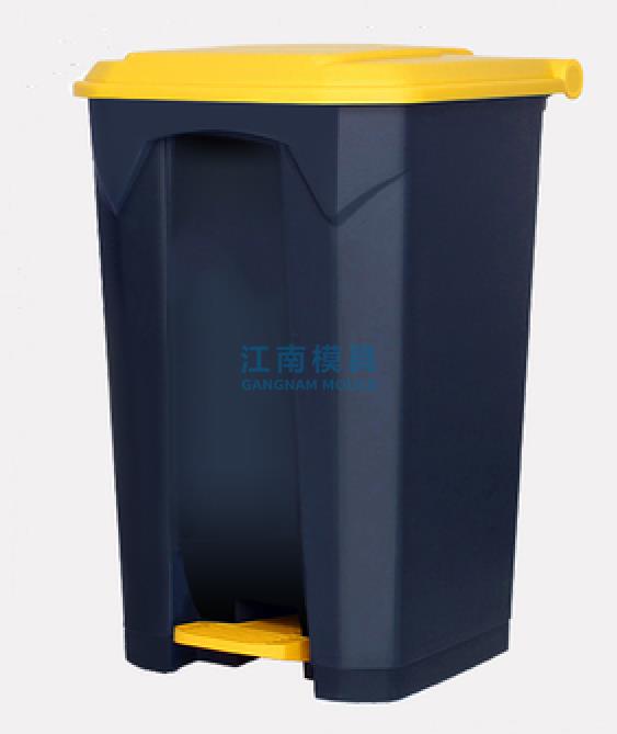 Large trash can-8